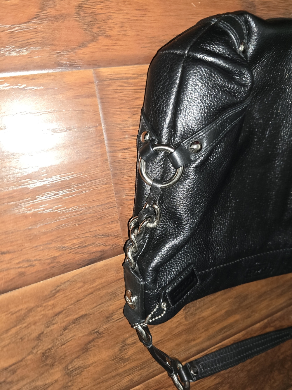 Coach Black Leather Shoulder Bag with Chain Strap - Picture 2 of 7